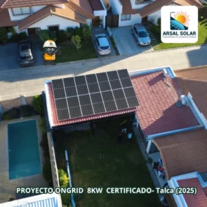 Sistema solar fotovoltaico On-Grid certificado instalado en la Región del Maule, Chile, para generación eléctrica sustentable.